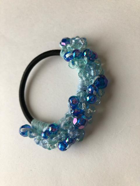 ハンドメイド ヘアゴム キラキラビーズ盛り盛り♪ ブルー ライトブルー < 女性ファッション  ハンドメイド ヘアゴム キラキラビーズ盛り盛り♪ ブルー ライトブルー < 女性ファッションの