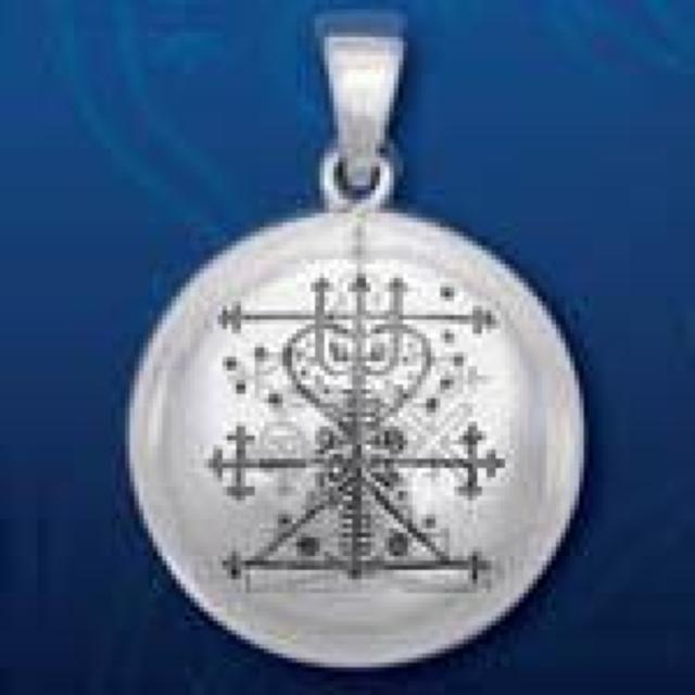 MM: Silver Maman Brigitte Veve Pendant < 女性アクセサリー/時計  MM: Silver Maman Brigitte Veve Pendant  < 女性アクセサリー/時計の