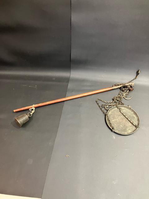 レトロ 天秤計り 吊秤 幅約52cm 文鎮 文鎮秤 天秤 < ホビー  レトロ 天秤計り 吊秤 幅約52cm 文鎮 文鎮秤 天秤  < ホビーの