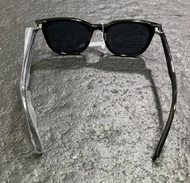 【新品】【韓国現地購入】【正規品】BLUE ELEPHANT ブルーエレファント サングラス ※KONA black < 女性ファッション 【新品】【韓国現地購入】【正規品】BLUE ELEPHANT ブルーエレファント サングラス ※KONA black < 女性ファッションの