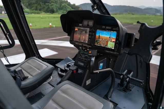 �y���i��R�[�X�z�@�����̏o �~ �w���R�v�^�[ [2026�N1��1��]