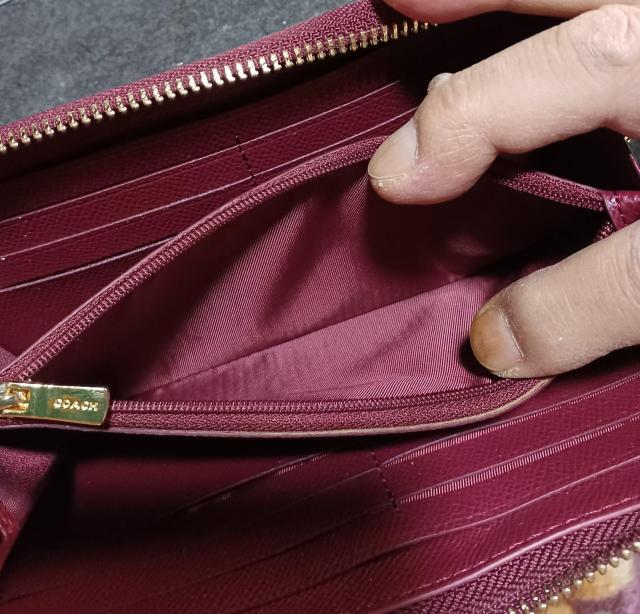 COACH �R�[�` �����z ���E���h�t�@�X�i�[ �G���{�X �V�O�l�`���[���K�i �� �u�����h�� 