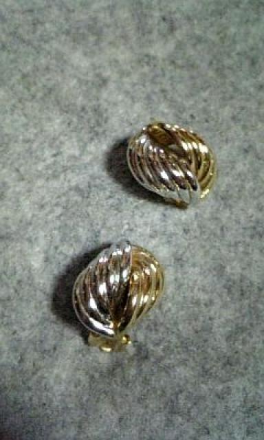 SILVER & GOLD^b`iCO   ANZT[/v 