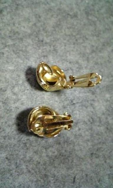 SILVER & GOLD^b`iCO  ANZT[/v 