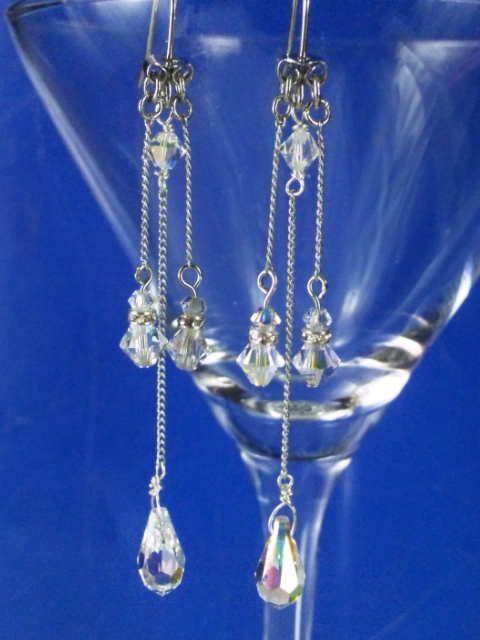 ハンドメイド★スワロビーズ使用!ロングピアス★自慢の1品★ < 女性アクセサリー/時計 ハンドメイド★スワロビーズ使用!ロングピアス★自慢の1品★ < 女性アクセサリー/時計の