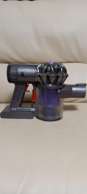 dyson DC61 ダイソン ハンディ掃除機 ジャンク < 家電/AV dyson DC61 ダイソン ハンディ掃除機 ジャンク < 家電/AVの