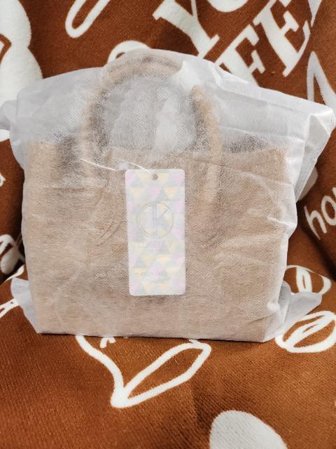 Vi^OtD.KELLY~jV_[obNyLz  t@bV 