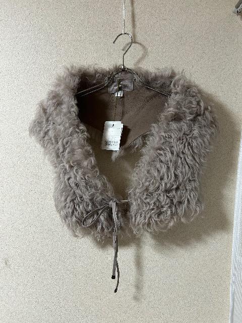 4.1万新品タグ付きROPE★羊毛皮+天然皮革ひも・イギリス製ティペット < ブランド 4.1万新品タグ付きROPE★羊毛皮+天然皮革ひも・イギリス製ティペット < ブランドの