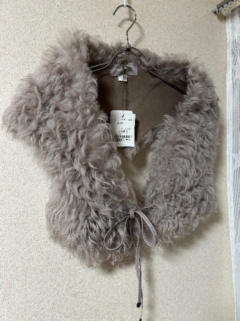 4.1万新品タグ付きROPE★羊毛皮+天然皮革ひも・イギリス製ティペット < ブランド 4.1万新品タグ付きROPE★羊毛皮+天然皮革ひも・イギリス製ティペット < ブランドの