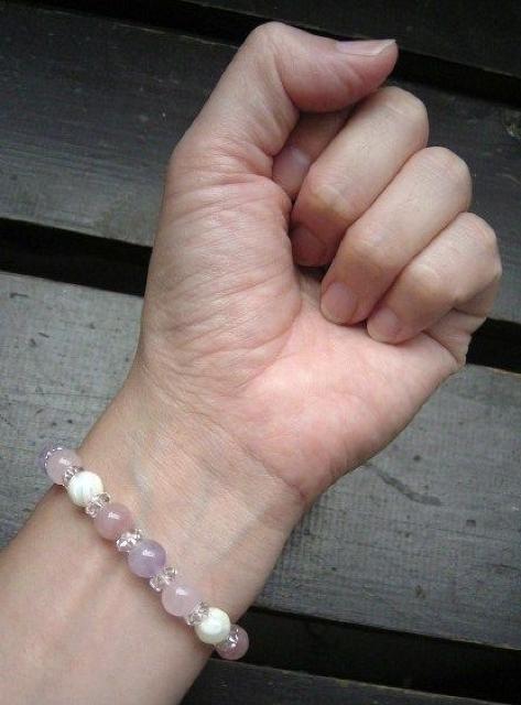 ローズクォーツx赤水晶xアメジストxマザーオブパール < 女性アクセサリー/時計 ローズクォーツx赤水晶xアメジストxマザーオブパール < 女性アクセサリー/時計の