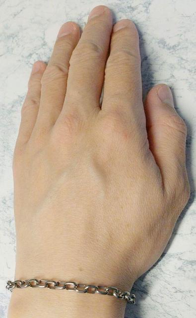 チタンブレスレット 長さ約19cm 幅5mm Titanium bracelet < 男性ファッション  チタンブレスレット 長さ約19cm 幅5mm Titanium bracelet < 男性ファッションの