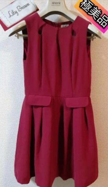特価極美品lily Brown高級ワンピース赤レッド着痩せステキお上品大活躍 < 女性ファッション  特価極美品lily Brown高級ワンピース赤レッド着痩せステキお上品大活躍  < 女性ファッションの