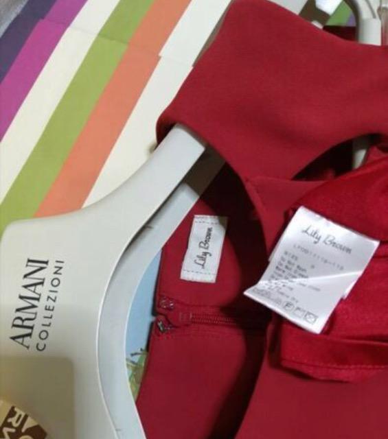 特価極美品lily Brown高級ワンピース赤レッド着痩せステキお上品大活躍 < 女性ファッション  特価極美品lily Brown高級ワンピース赤レッド着痩せステキお上品大活躍 < 女性ファッションの