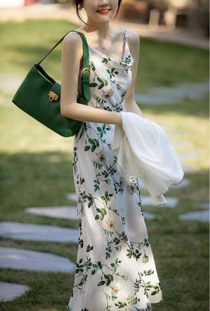 衣類 花柄 Lサイズ < 女性ファッション  衣類 花柄 Lサイズ < 女性ファッションの