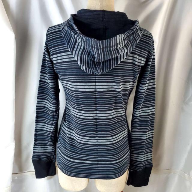 込み★305★adidas★ボーダーフード付きカーディガン★M★ < ブランド 込み★305★adidas★ボーダーフード付きカーディガン★M★ < ブランドの