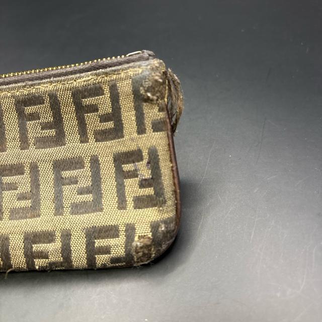  FENDI tFfB YbL[m RCP[X K  uh 