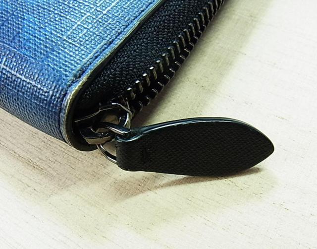 【確実正規品・美品】EMPORIO ARMANI(エンポリオアルマーニ) ラウンドファスナー長財布 ブルー ロゴ 総柄 < ブランド 【確実正規品・美品】EMPORIO ARMANI(エンポリオアルマーニ) ラウンドファスナー長財布 ブルー ロゴ 総柄 < ブランドの