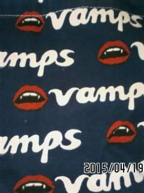 非売品・VAMPS・ロゴ&ヴァンパイアリップ総柄トートバッグ < タレントグッズ  非売品・VAMPS・ロゴ&ヴァンパイアリップ総柄トートバッグ < タレントグッズの