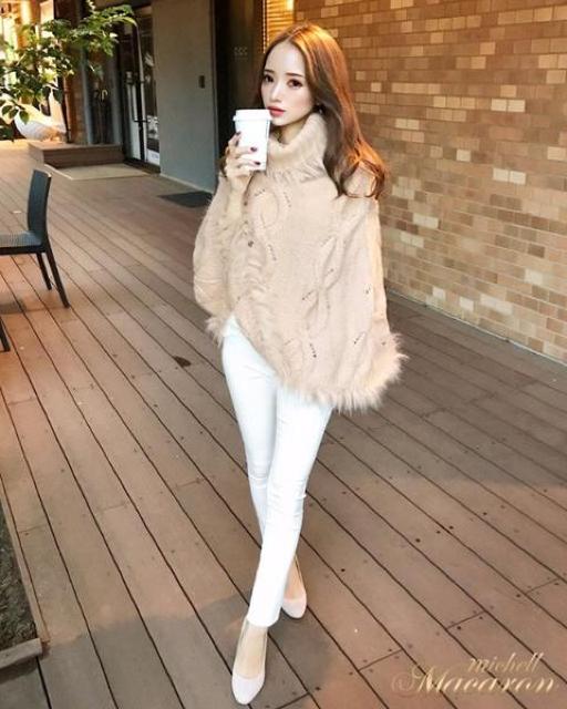 激レア☆MichellMacaron☆タートルネックニットポンチョ☆ベージュ☆S☆新品 < ブランド  激レア☆MichellMacaron☆タートルネックニットポンチョ☆ベージュ☆S☆新品 < ブランドの