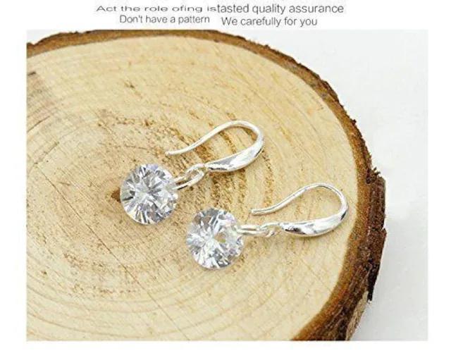 ネット最安値490円★ほどよいゴージャス感でキュートなピアス < 女性アクセサリー/時計  ネット最安値490円★ほどよいゴージャス感でキュートなピアス < 女性アクセサリー/時計の
