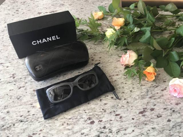 ★正規品★CHANEL★カメリアサングラス★グラデュエーションレンズ★ < ブランド  ★正規品★CHANEL★カメリアサングラス★グラデュエーションレンズ★ < ブランドの