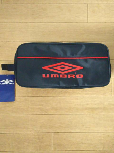 UMBRO シューズ 入れバッグ 未使用 < ブランド UMBRO シューズ 入れバッグ 未使用 < ブランドの