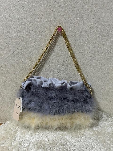 新品タグ付きhoney salon★2wayダチョウファーバック < 女性ファッション 新品タグ付きhoney salon★2wayダチョウファーバック < 女性ファッションの