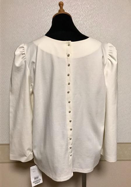 衣類 2way パール付き 肩ふんわりカットソー 白 未使用タグ付き < 女性ファッション 衣類 2way パール付き 肩ふんわりカットソー 白 未使用タグ付き < 女性ファッションの