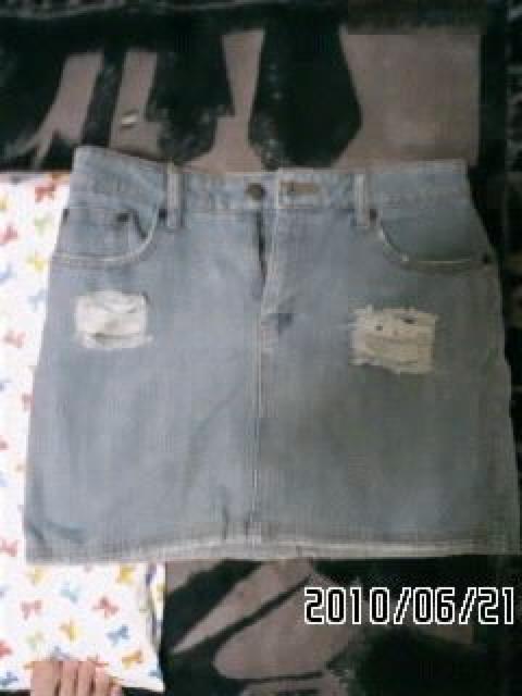 PLAYBOY・生地重ね風デザインダメージデニムスカート < ブランド PLAYBOY・生地重ね風デザインダメージデニムスカート < ブランドの