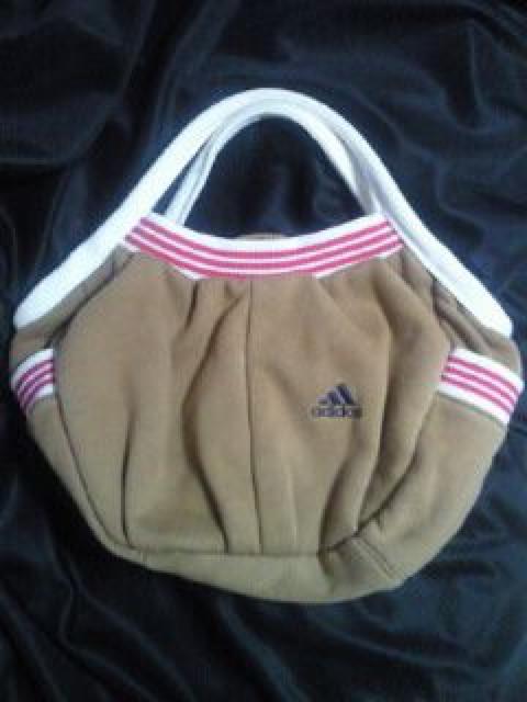 adidas アディダス 手提げ バッグ BAG 鞄 かばん ブラウン ホワイト < ブランド  adidas アディダス 手提げ バッグ BAG 鞄 かばん ブラウン ホワイト < ブランドの