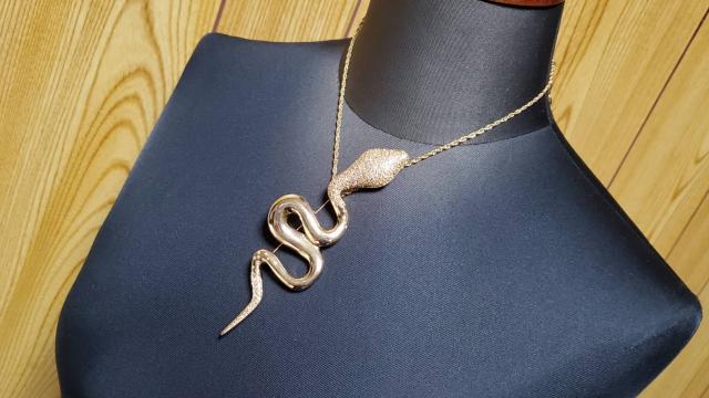 正規 限定 Dior ラグジュアリー スネークブローチ ゴールド×パヴェストーン 蛇 12cm エクストララージXL ネックレス○ < ブランド  正規 限定 Dior ラグジュアリー スネークブローチ ゴールド×パヴェストーン 蛇 12cm エクストララージXL ネックレス○ < ブランドの