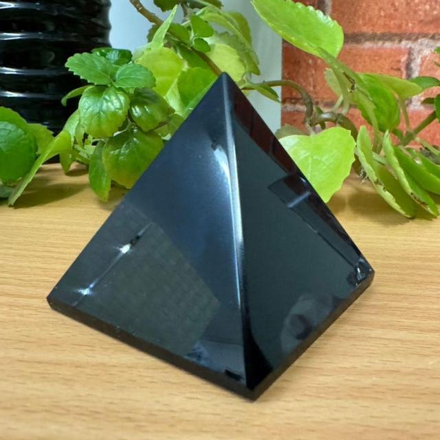 オルゴナイト 闇夜の聖石 黒曜石 置物 ストーン 生命エネルギー < インテリア/ライフ オルゴナイト 闇夜の聖石 黒曜石 置物 ストーン 生命エネルギー < インテリア/ライフの