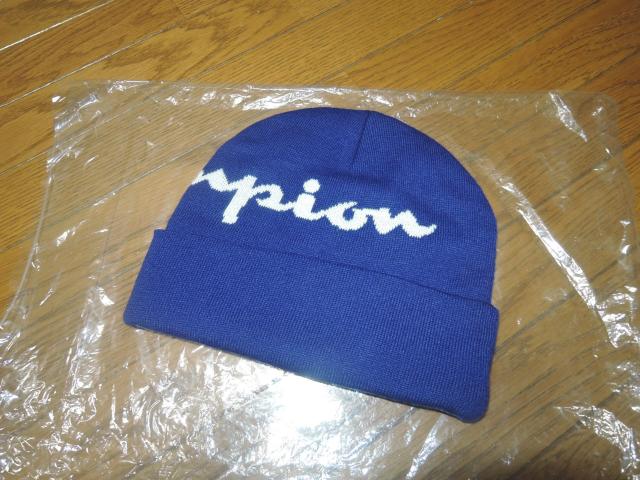新品 Champion チャンピオン ニットキャップ ネイビー青 ロゴ LOGO ビーニー < ブランド  新品 Champion チャンピオン ニットキャップ ネイビー青 ロゴ LOGO ビーニー < ブランドの