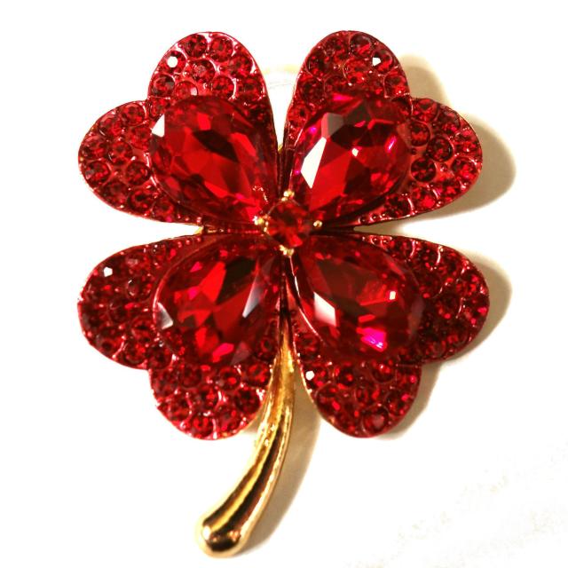 ビッグサイズ 赤色 四葉のクローバー クローバー バッジ ブローチ ラペルピン ピンバッジ ラインストーン < 女性アクセサリー/時計 ビッグサイズ 赤色 四葉のクローバー クローバー バッジ ブローチ ラペルピン ピンバッジ ラインストーン < 女性アクセサリー/時計の