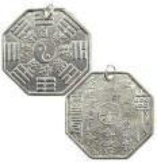 AzureGreen Yin Yang Ching Amulet pendant < 女性アクセサリー/時計  AzureGreen Yin Yang Ching Amulet pendant  < 女性アクセサリー/時計の