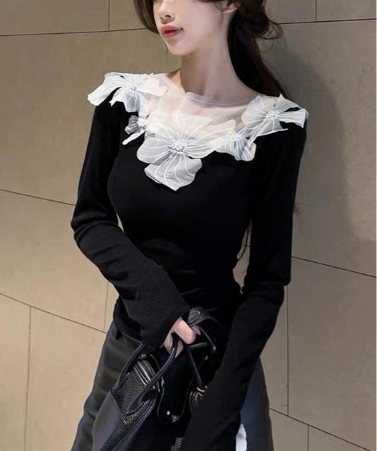 送料無料 新品 花柄装飾 長袖 リブトップス 韓国風 < 女性ファッション  送料無料 新品 花柄装飾 長袖 リブトップス 韓国風 < 女性ファッションの
