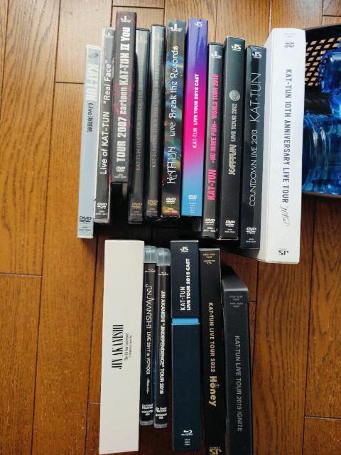 KAT-TUN 赤西仁 LIVE ライブ DVD Blu-ray 16枚 セット < タレントグッズ  KAT-TUN 赤西仁 LIVE ライブ DVD Blu-ray 16枚 セット < タレントグッズの