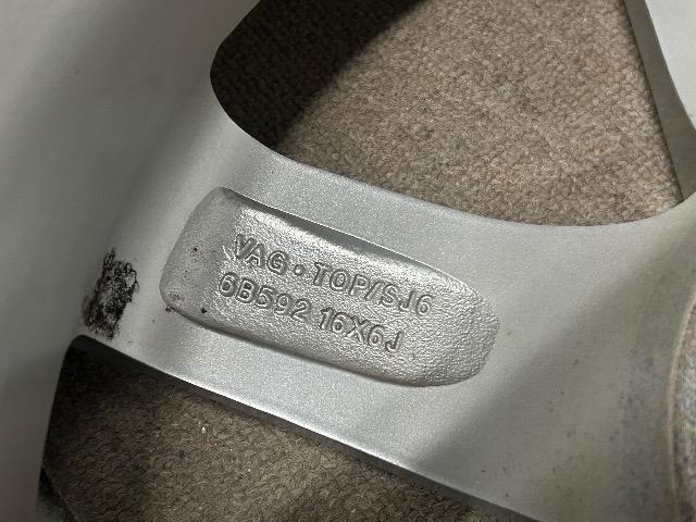 8072105)激安社外アルミホイール16インチPCD100-4H6J4本セット軽自動車コンパクトカー等送料無料 < 自動車/バイク 8072105)激安社外アルミホイール16インチPCD100-4H6J4本セット軽自動車コンパクトカー等送料無料 < 自動車/バイク