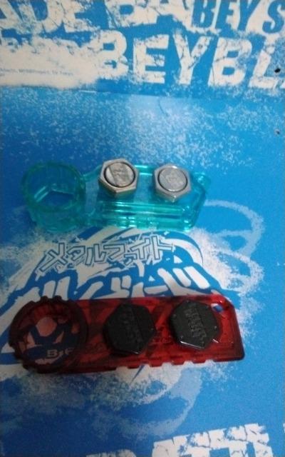 ベイ!!メタルフェイス!!新品未使用!!メタルフェイス2種!! < おもちゃ  ベイ!!メタルフェイス!!新品未使用!!メタルフェイス2種!! < おもちゃの