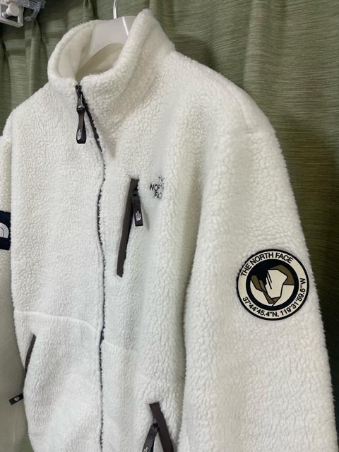ノースフェイス THE NORTH FACE RIMO FLEECE JACKET リモフリースジャケットホワイト 白 XLサイズ < ブランド ノースフェイス THE NORTH FACE RIMO FLEECE JACKET リモフリースジャケットホワイト 白 XLサイズ < ブランドの