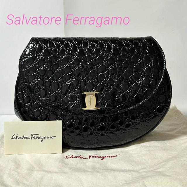 Salvatore Ferragamo フェラガモ ヴァラリボン クロコダイル 型押し レザー ショルダーバッグ ブラック G金具 < ブランド Salvatore Ferragamo フェラガモ ヴァラリボン クロコダイル 型押し レザー ショルダーバッグ ブラック G金具 < ブランドの