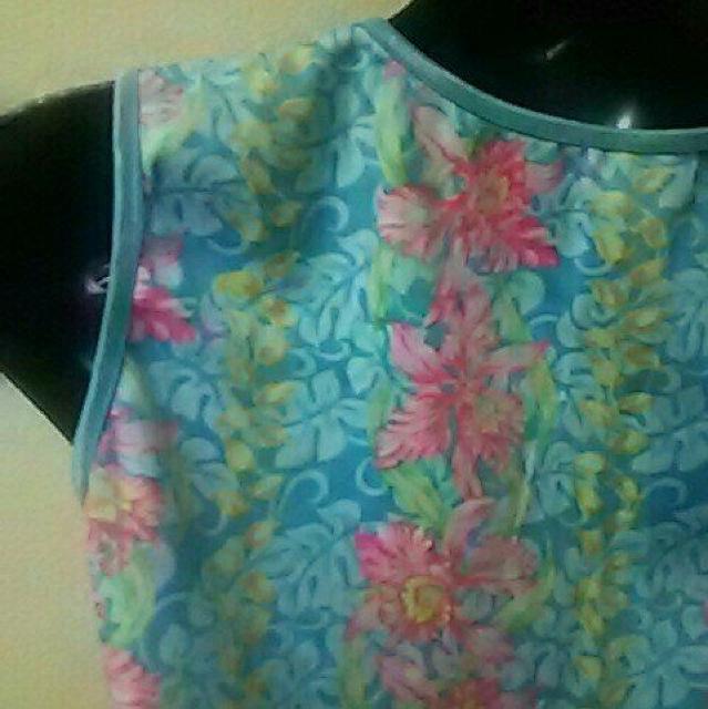 USED★ランの花柄ポリエステルタンクトップ < 女性ファッション  USED★ランの花柄ポリエステルタンクトップ < 女性ファッションの