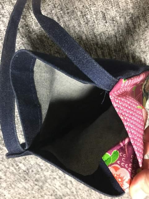 デニム×和柄布 斜め掛け ショルダーバッグ < 女性ファッション  デニム×和柄布 斜め掛け ショルダーバッグ < 女性ファッションの