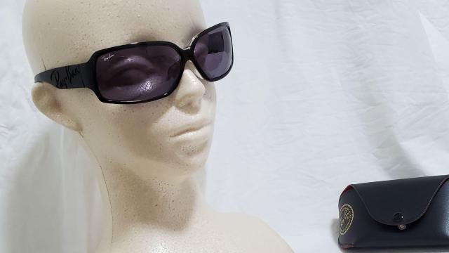 正規良 レイバン オールドクラシック ロゴ レタリング スケルトンフルフレームサングラス 黒 アイコンアイウェア○メガネ 付属有 < ブランド  正規良 レイバン オールドクラシック ロゴ レタリング スケルトンフルフレームサングラス 黒 アイコンアイウェア○メガネ 付属有 < ブランドの