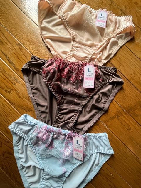 Lサイズ!3枚セット!光沢感ある!ストレッチ!エレガント!ショーツ!新品! < 女性ファッション  Lサイズ!3枚セット!光沢感ある!ストレッチ!エレガント!ショーツ!新品! < 女性ファッションの