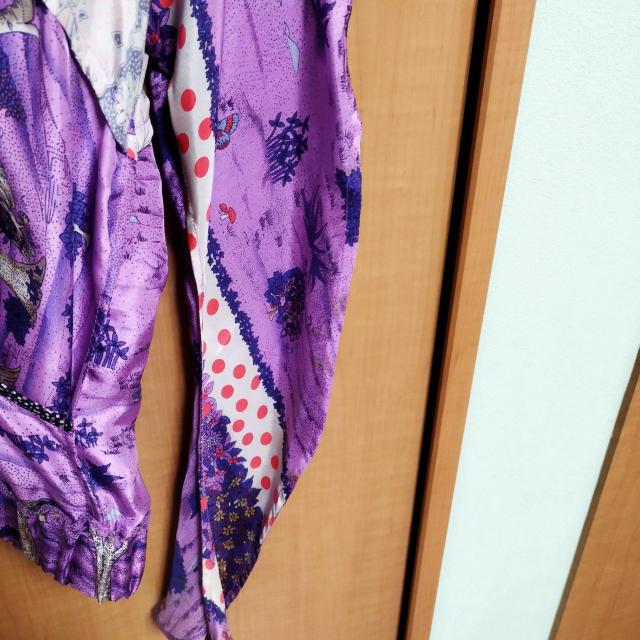 TSUMORI CHISATO 紫 絹100 森のくまさん柄カシュクールブラウス < ブランド  TSUMORI CHISATO 紫 絹100 森のくまさん柄カシュクールブラウス < ブランドの