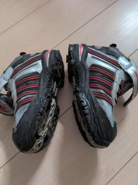 �u�� �q���p�X�p�C�N�V���[�Y �� �L�b�Y/�x�r�[�� 