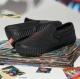 MARVEL VANSClassic Slip-on Black Widow