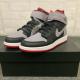  Vi AIR JORDAN 1 HI FLYEASE (GS) 24cm