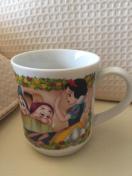 983.未使用☆レトロマグカップ☆かなり昔のディズニーランド